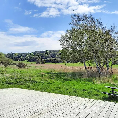 Stunning In With Kitchen Holiday home *